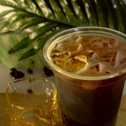 ชาดำน้ำผึ้ง