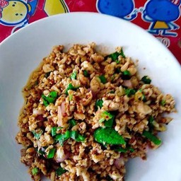 ลาบไก่ รสเด็ด (กับข้าว)