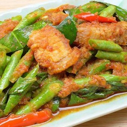 ข้าว-ผัดพริกแกงหมู3ชั้น