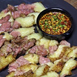 ย่างเสือร้องไห้