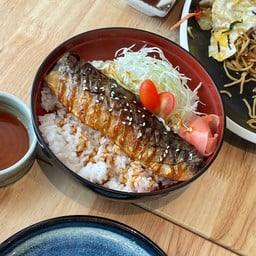 ข้าวหน้าปลาซาบะย่าง