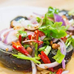 ยำไข่เยี่ยวม้า