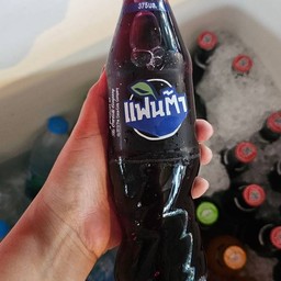 น้ำองุ่น แก้วโอ่ง