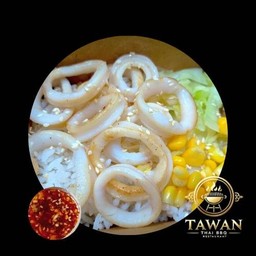 ข้าวหน้าหมึกวงย่างกินคู่น้ำจิ้มหมูกระทะสูตรโคราช