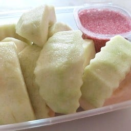 ผลไม้สดแช่บ๊วยแม่ศรี สุขุมวิท 77