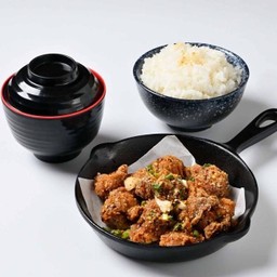 ข้าวยำไก่คาราเกะ