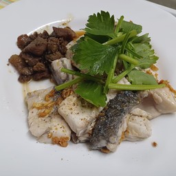 ลวกจิ้มปลากะพง