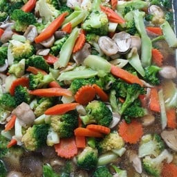 ผัดผักบล็อคโคลี่อบน้ำมันหอย