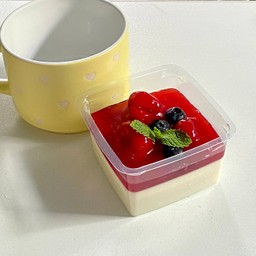 พานาคอตต้าสตอเบอร์รี่