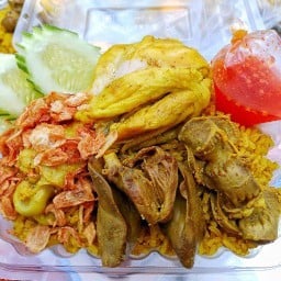 ข้าวหมกไก่อิสลาม ปารีต้า ตลาดเช้า-สะพานยูง ระนอง