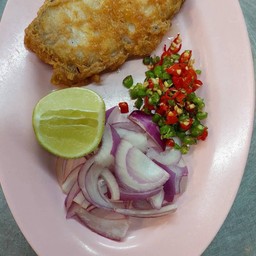 ยำปลาอินทรีย์