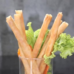 เมนูใหม่ !! Ebi Roll ปอเปี๊ยะไส้กุ้งบด หอมกรอบรสกุ้ง 1 แท่ง