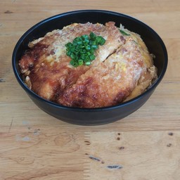 ข้าวคัตสึด้งไก่ทอด
