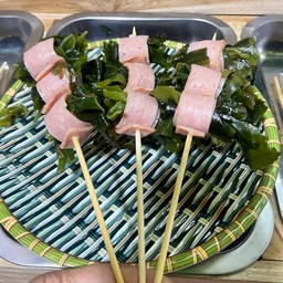 สาหร่ายพันเบคอนไก่(ฮาลาล)