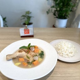 ต้มจิ๋ว น่องสะโพกไก่
