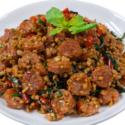 กะเพราแหนม หมูสับ (กับข้าว)