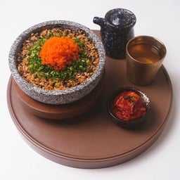 ข้าวผัดสาหร่าย ไข่กุ้ง