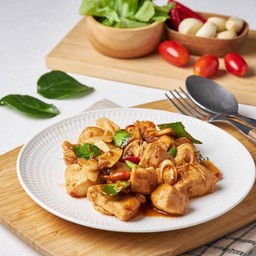 ไก่นุ่มผัดต้มยำ 202 kcal