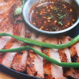 คอหมูอบโอ่ง