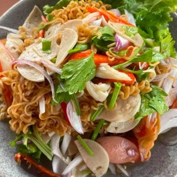 ยำมาม่า