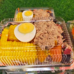 สลัดผักทูน่า