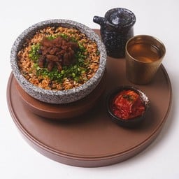 ข้าวผัดสาหร่าย มันเนิ้อ A5