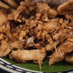 หมู/ไก่กระเทียม(กับข้าว)