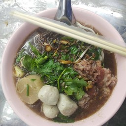 เส้นวุ้นเส้นหมูน้ำตก