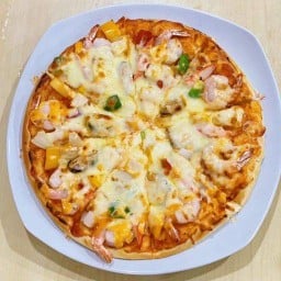 Pizza ชีสทะลัก by may