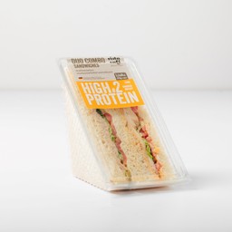 แซนวิชสเปลท์โปรตีนสูง #2 (ไส้ทูน่าและอกไก่ย่างหมักเครื่องเทศ)