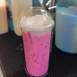 นมชมพูเย็น