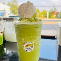 ชาเขียวปั่นหน้าไอติมกะทิ