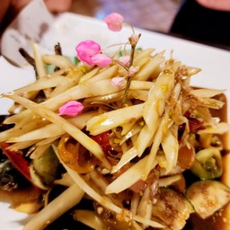 ตำมะม่วงปู - ปูปลาร้า - ไทยปู