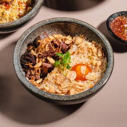 ข้าวผัดมันเนื้อลิ้นทอด