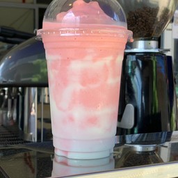 โยเกิร์ตสตอเบอร์รี่