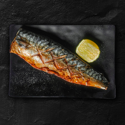 ปลาซาบะใหญ่ย่างเกลือ (GRILLED SABA FISH)