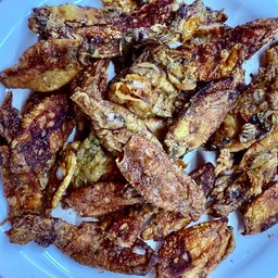 ปลาหมึกแห้งทอด