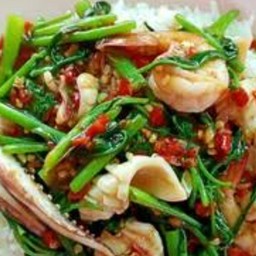 ผัดผักบุ้งทะเล