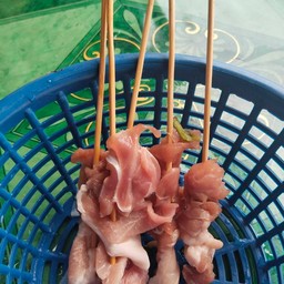 หมูสดเสียบไม้ย่างหมูสามชั้น