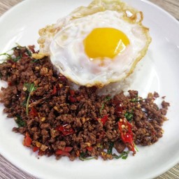 ข้าวกระเพราเนื้อสับ
