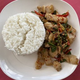 ผัดเดหมูป่าราดข้าว