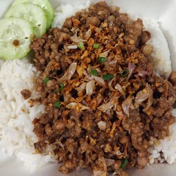 เนื้อสับกระเทียม