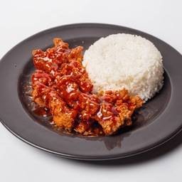ข้าวไก่ไร้กระดูกซอสสไปซี่