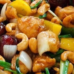 ไก่ผัดเม็ดมะม่วง