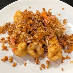 กุ้งใหญ่ทอดกระเทียม