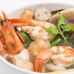 ต้มยำกุ้งถ้วยน้ำใส