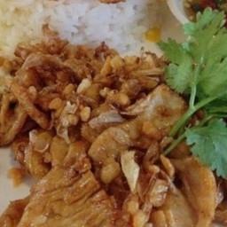 ข้าวไก่กระเทียม