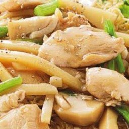 ราดหน้าหน่อไม้