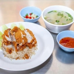 ภูมิใจเสนอ ก๋วยเตี๋ยวลูกชิ้นปลา&ข้าวมันไก่
