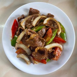 ผัดเนื้อแดง